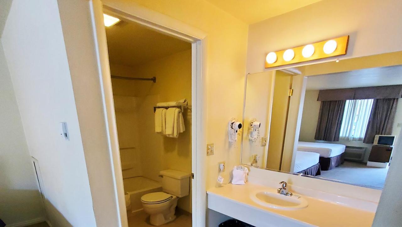 Magnuson Hotel Ely Zewnętrze zdjęcie